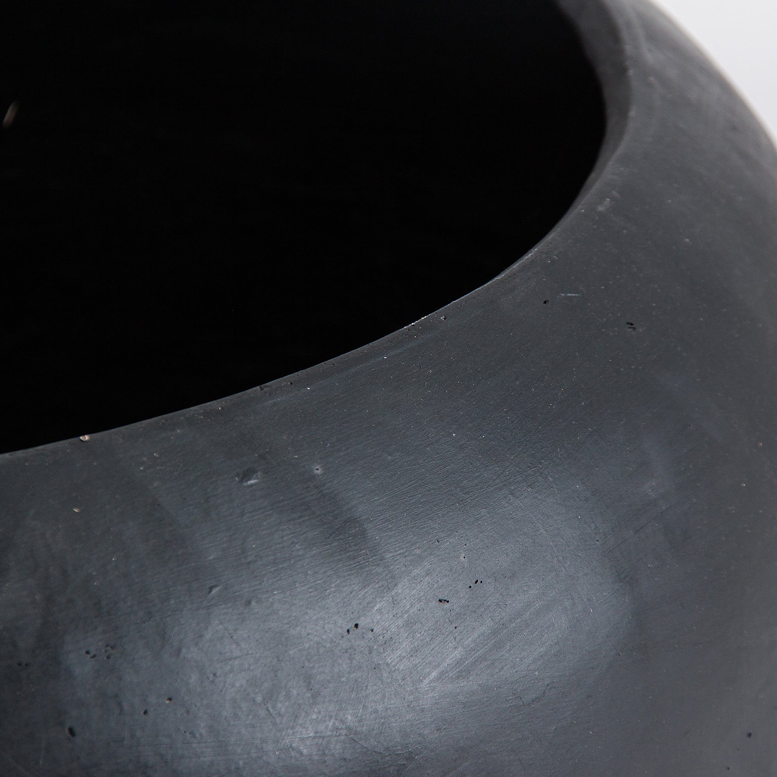 BLAGHE PLANT POT